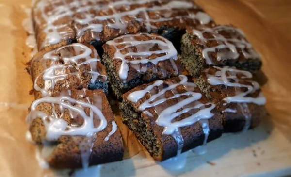 Веганский лимонный пирог с маком